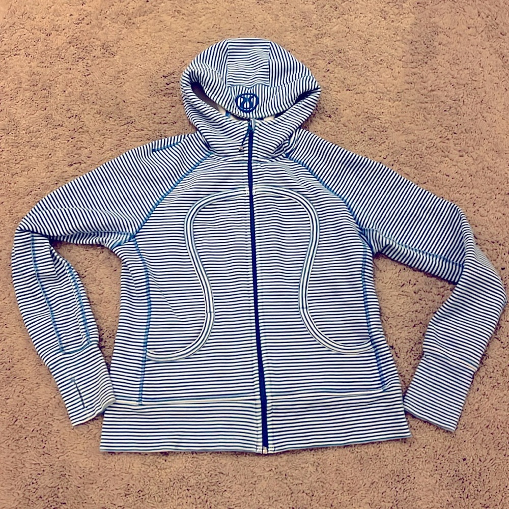 Lululemon size 12 scuba hoodie
